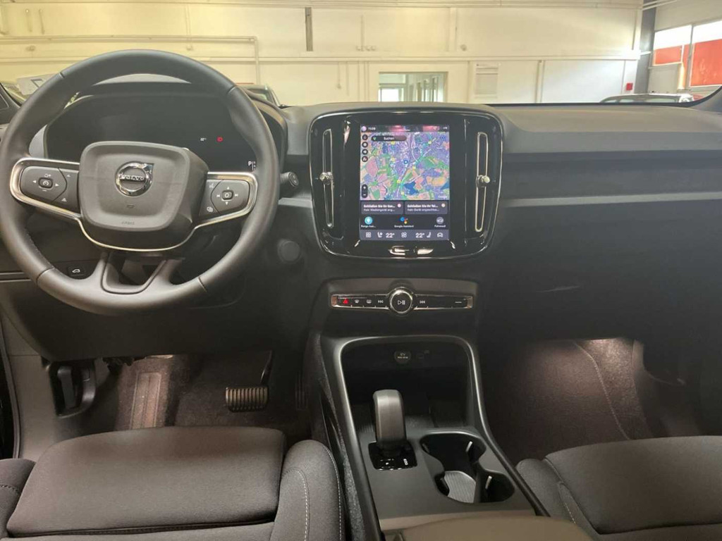 Volvo EX40