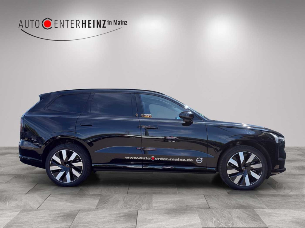 Volvo EX90