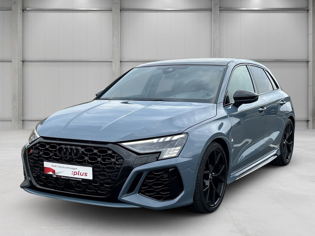 Audi RS3 Sportback Quattro S-Tronic