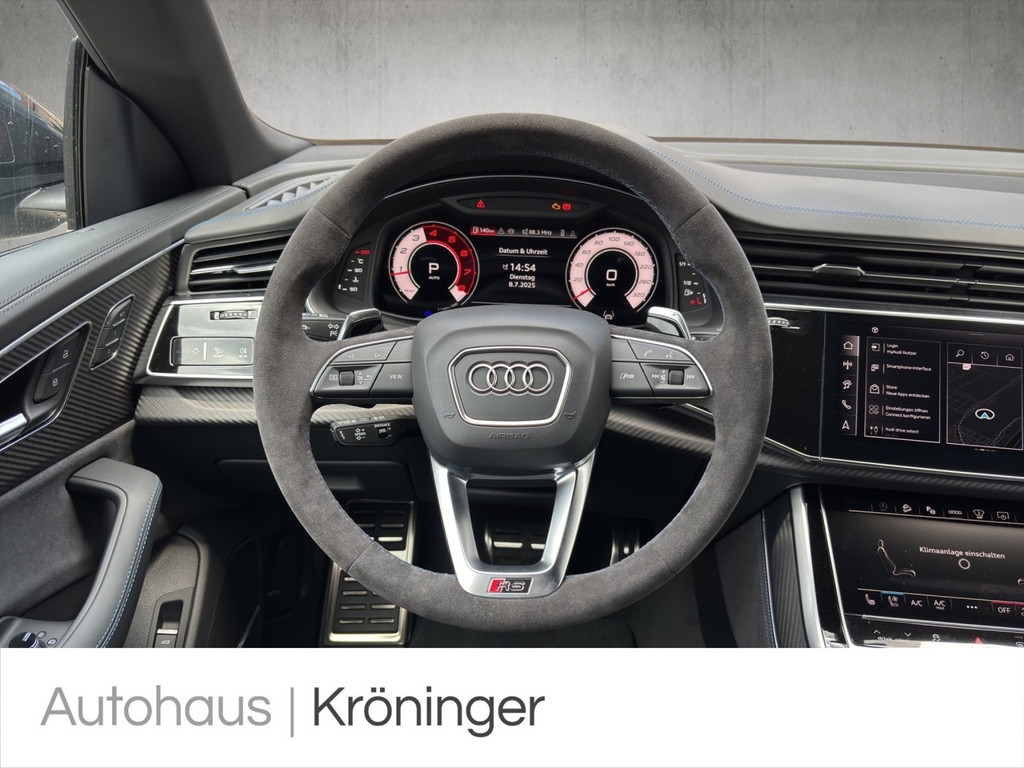 Audi RS Q8