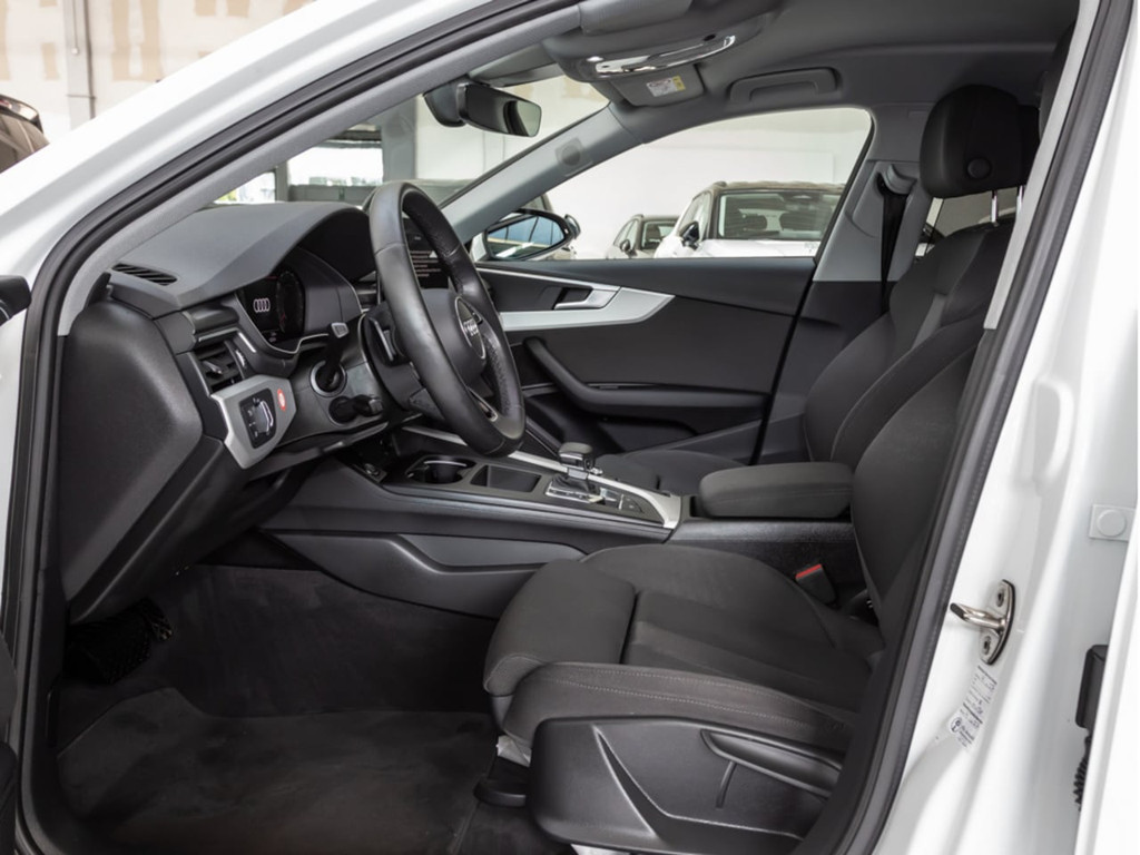 Audi A4 Avant S-Tronic 35 TFSI