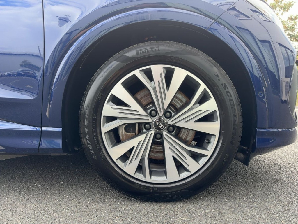 Audi Q4 e-tron