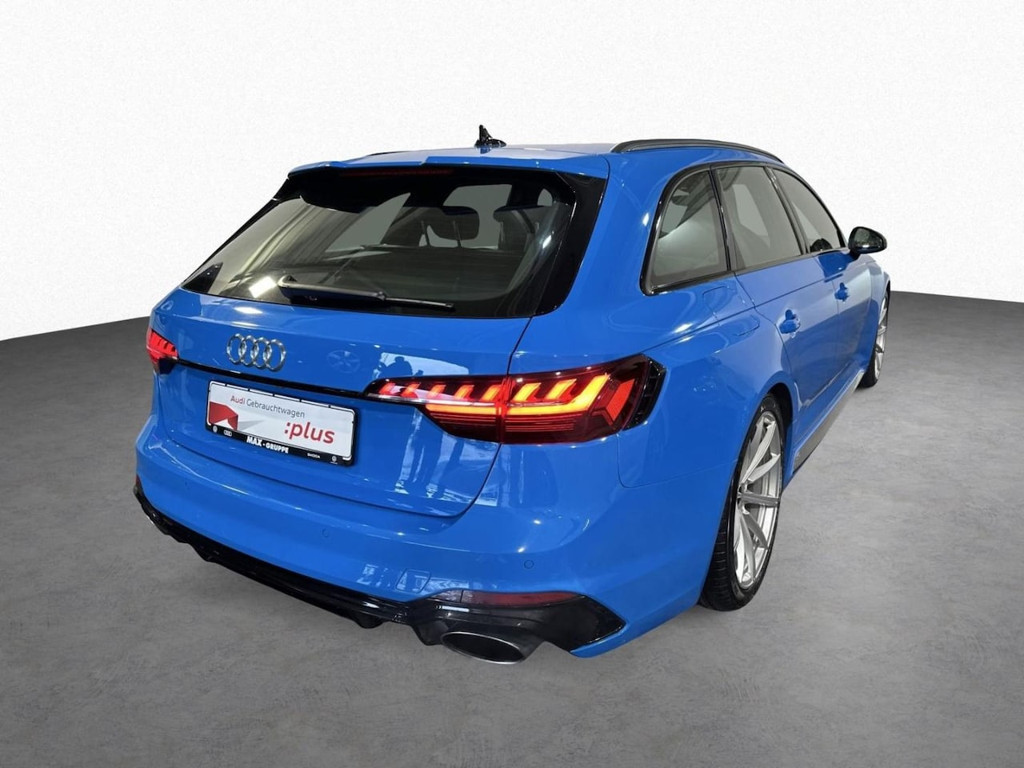 Audi RS4