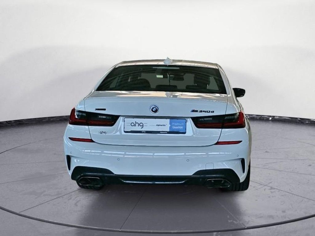 BMW M340