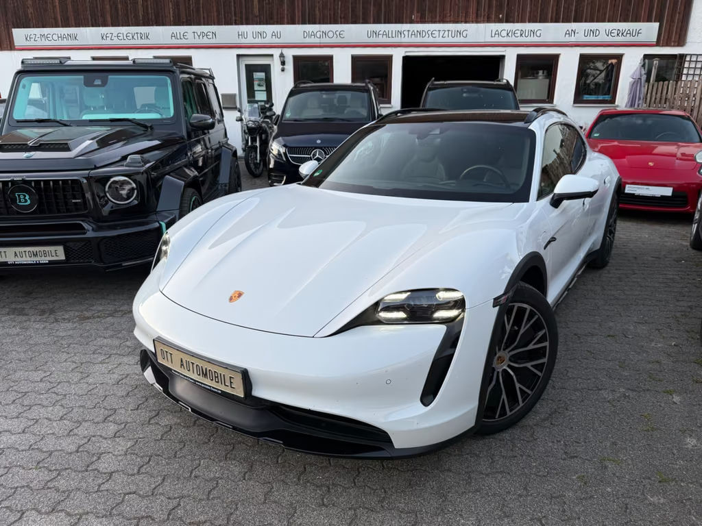 Porsche Taycan 4S Cross Turismo