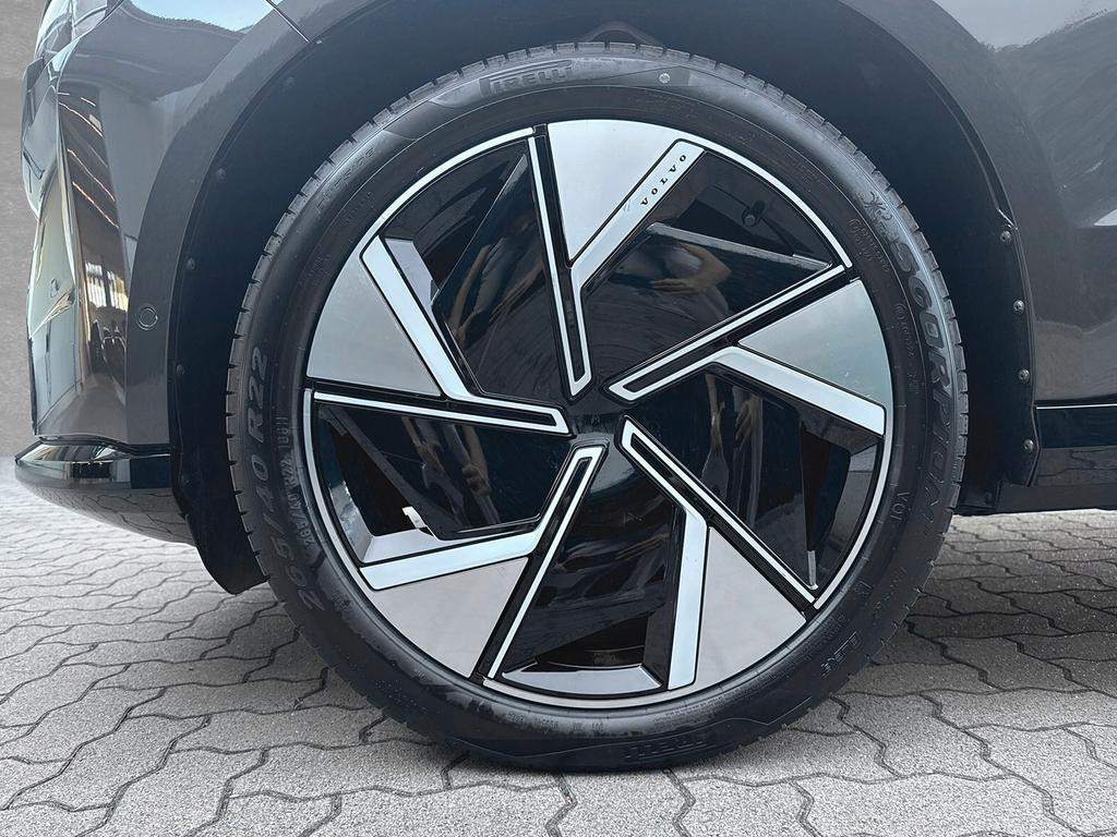 Volvo EX90