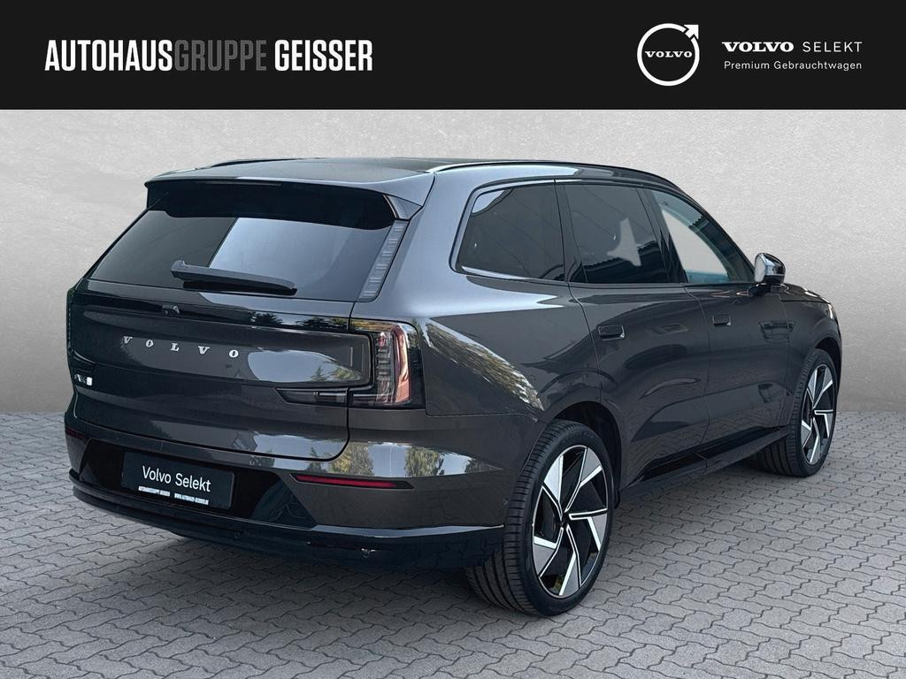 Volvo EX90