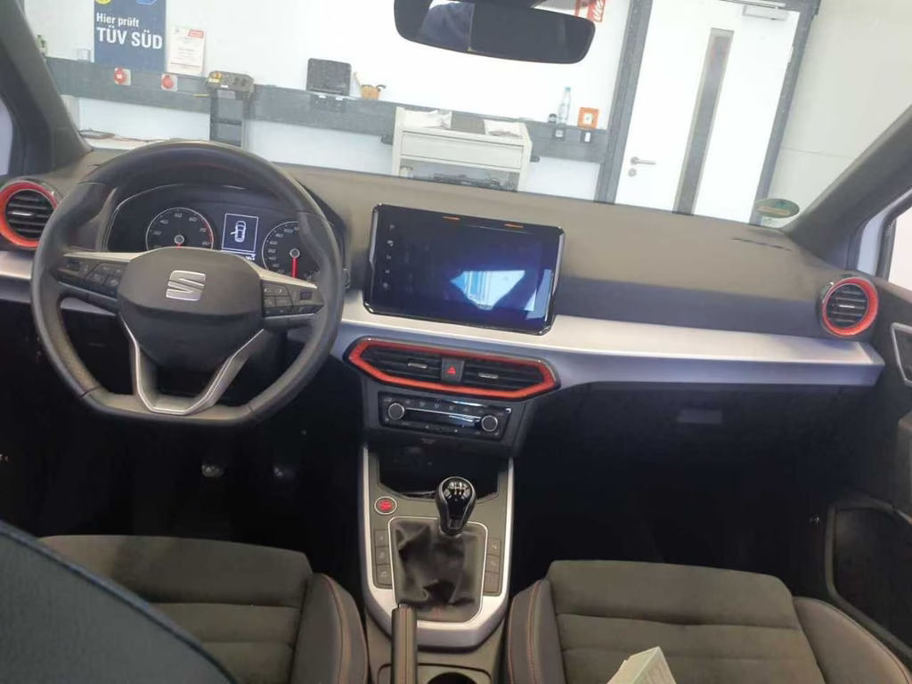 Seat Arona