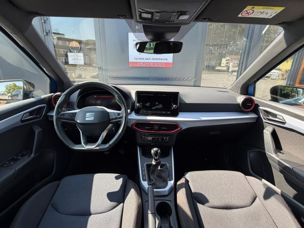 Seat Arona