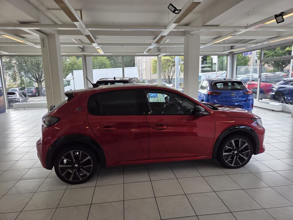 Peugeot e-208