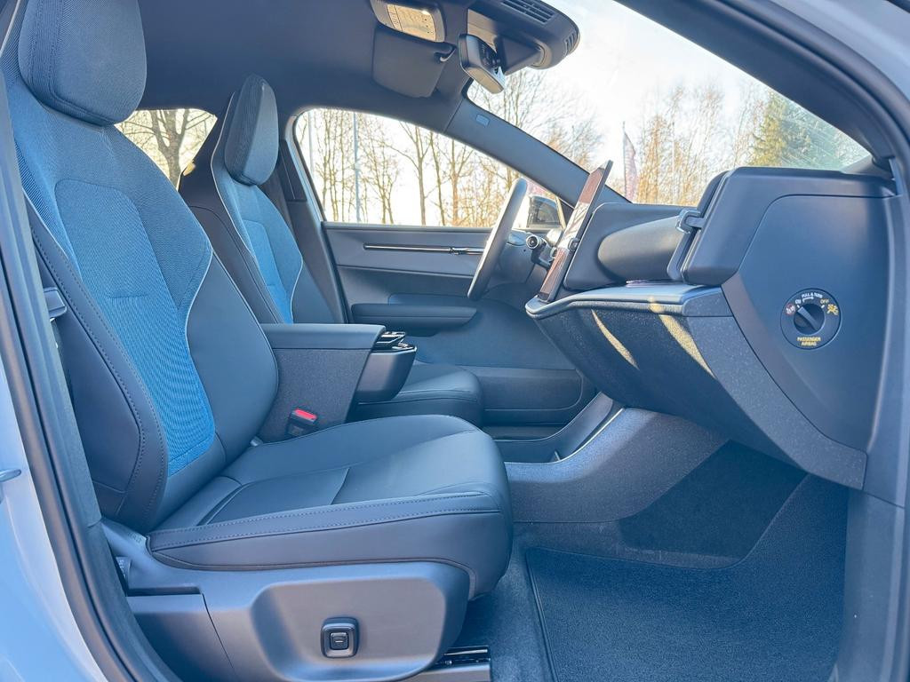 Volvo EX30
