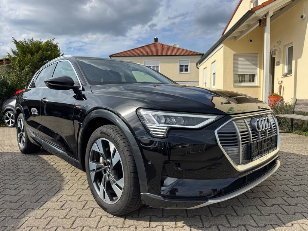 Audi e-tron Quattro S-Line 55