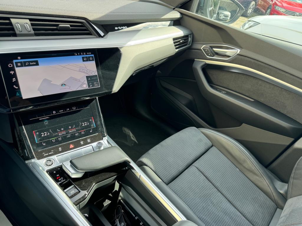Audi e-tron
