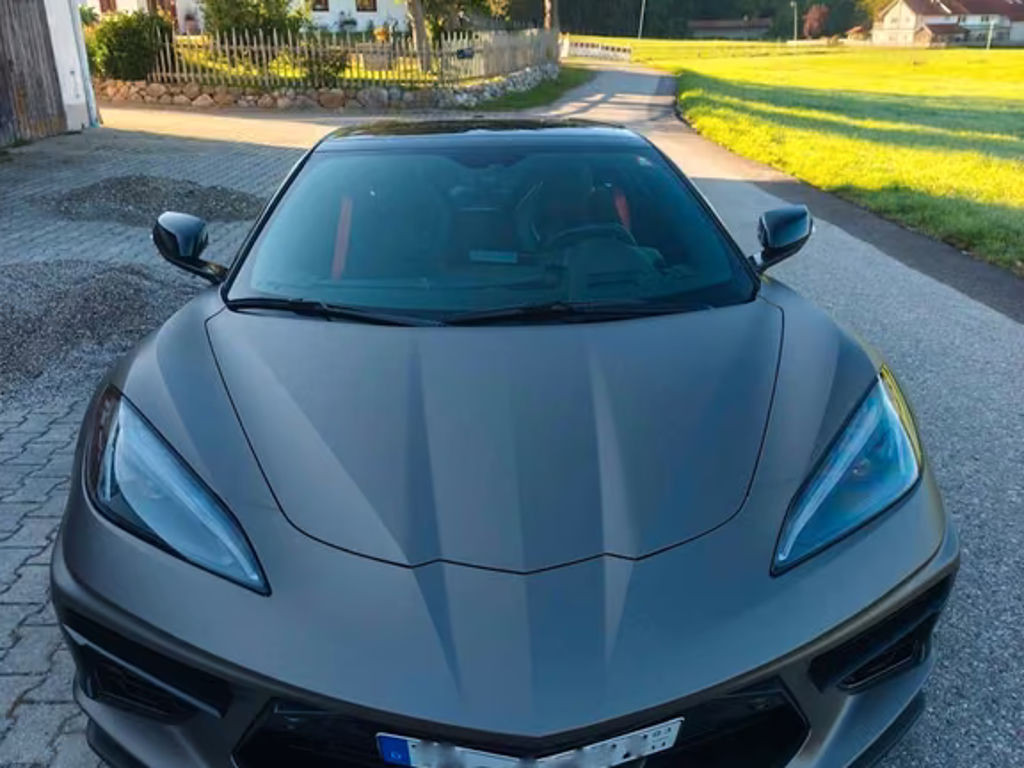 Corvette C8