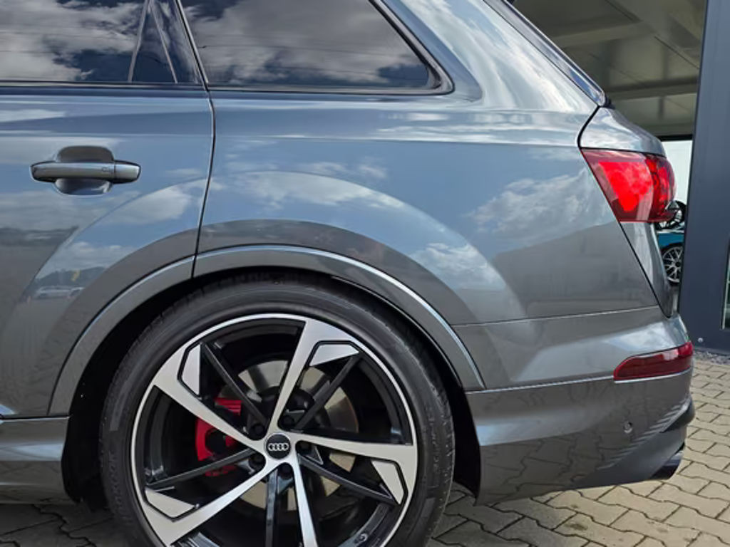 Audi SQ7