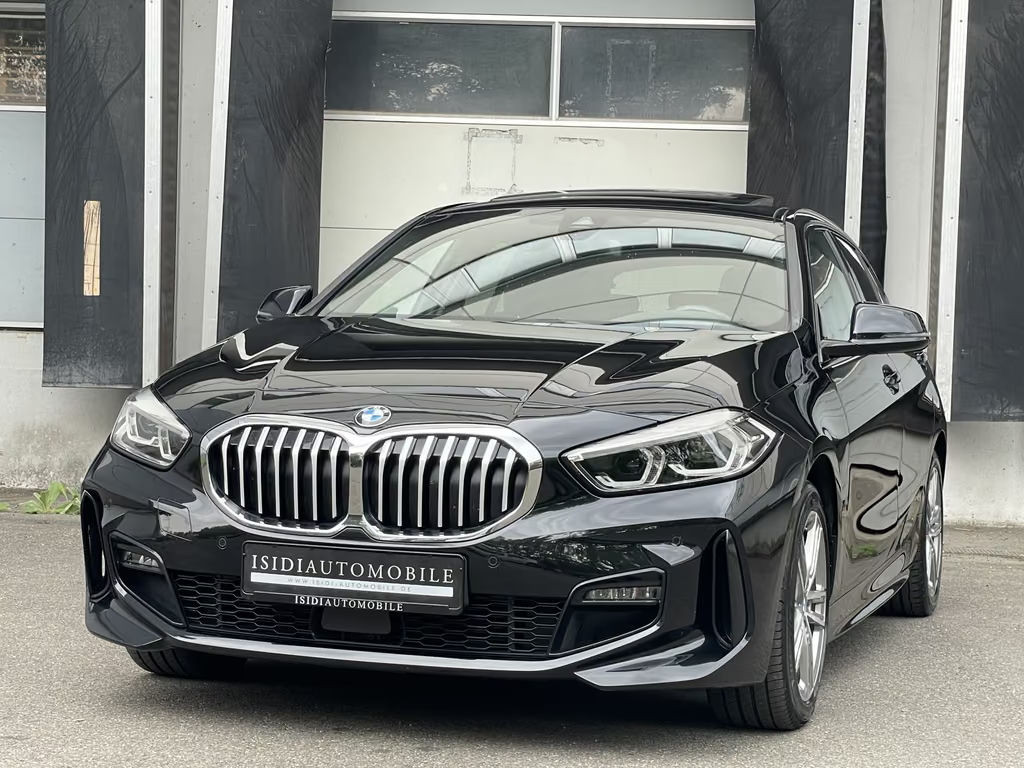 BMW 1 Serie 120 M-Sport Sedan