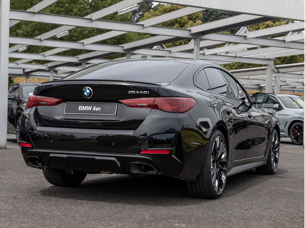 BMW M440