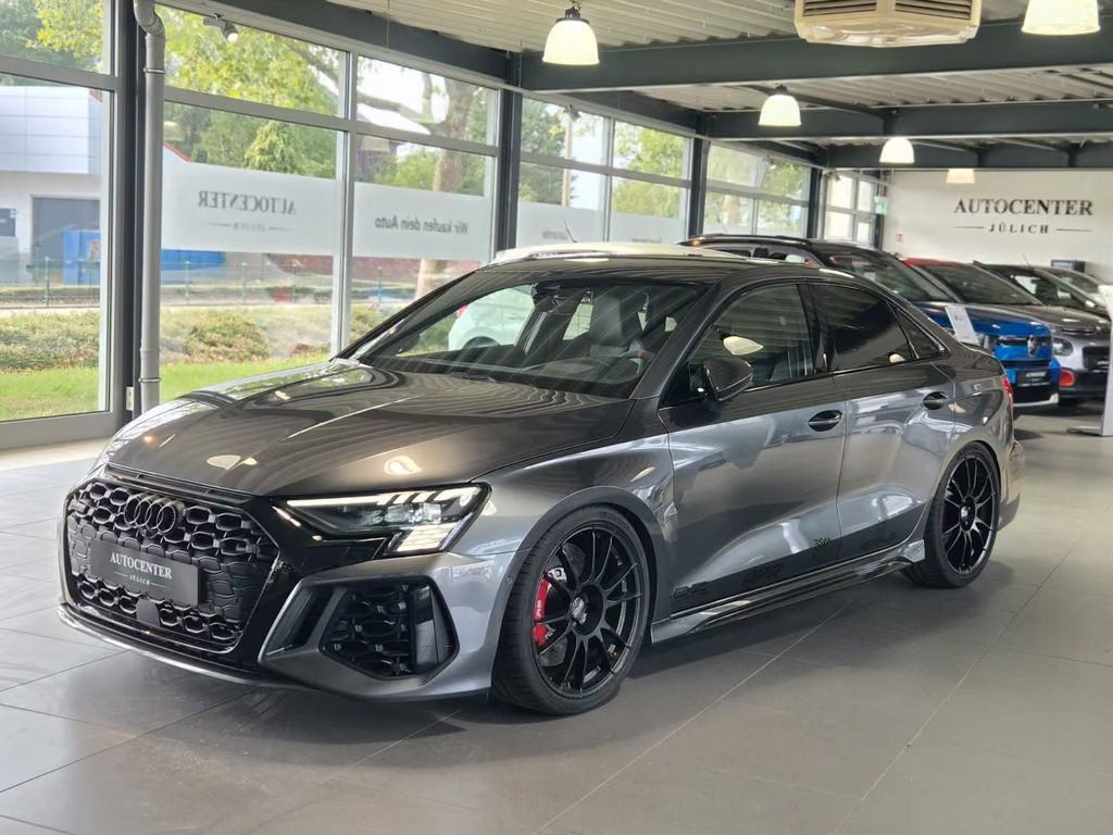 Audi RS3 Sedan Quattro