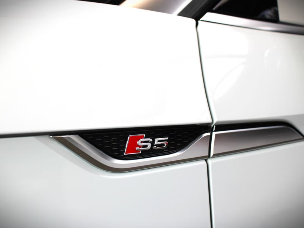 Audi S5