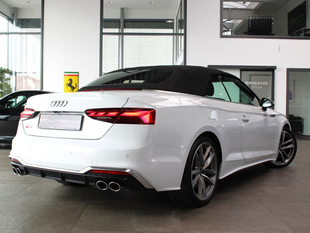 Audi S5