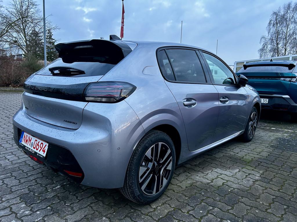 Peugeot e-208