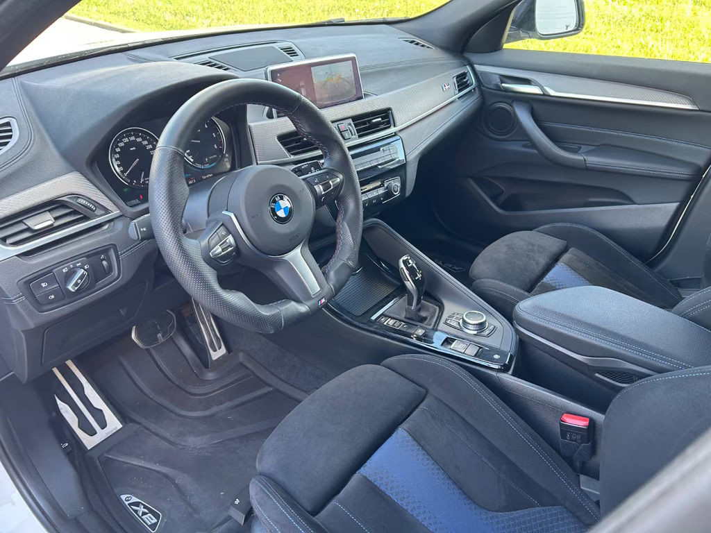 BMW X2