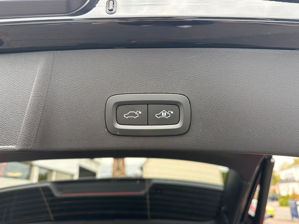 Volvo EX40