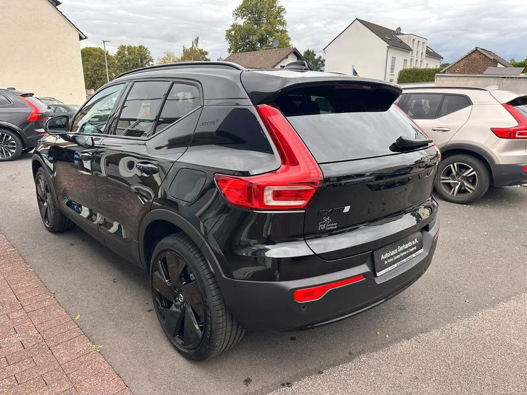 Volvo EX40