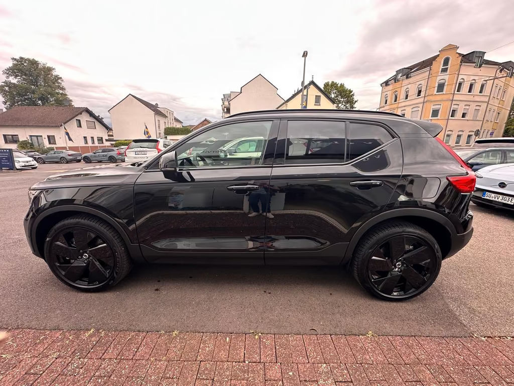 Volvo EX40