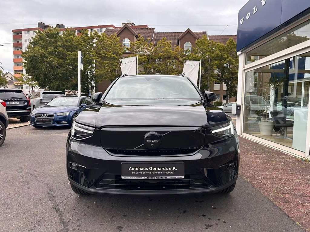 Volvo EX40