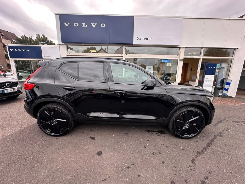 Volvo EX40