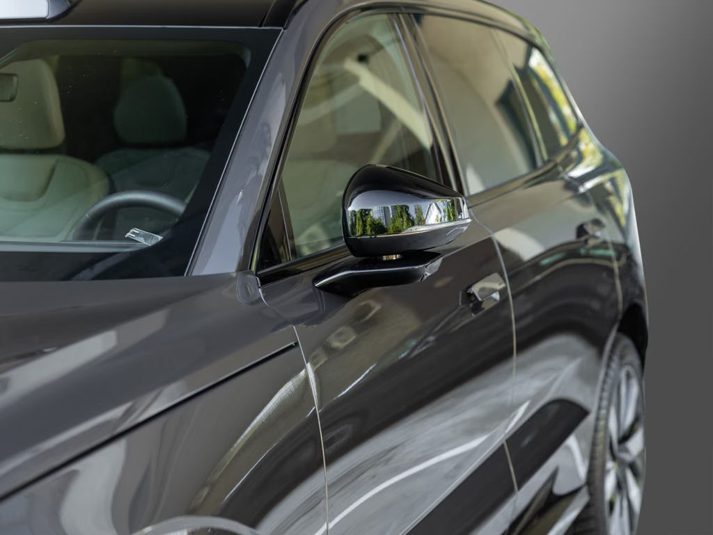 Volvo EX90