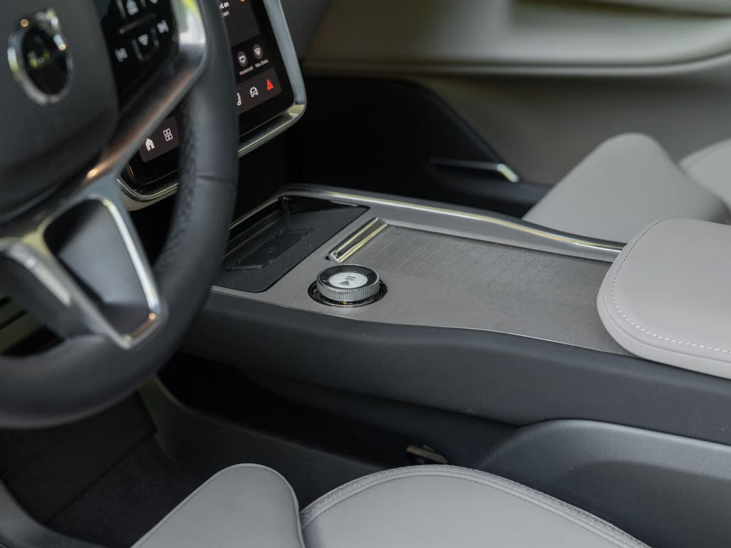Volvo EX90