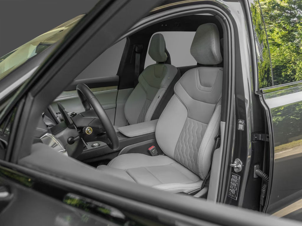 Volvo EX90