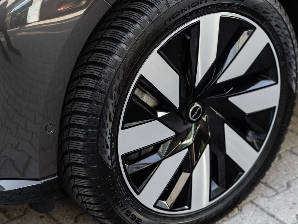 Volvo EX90