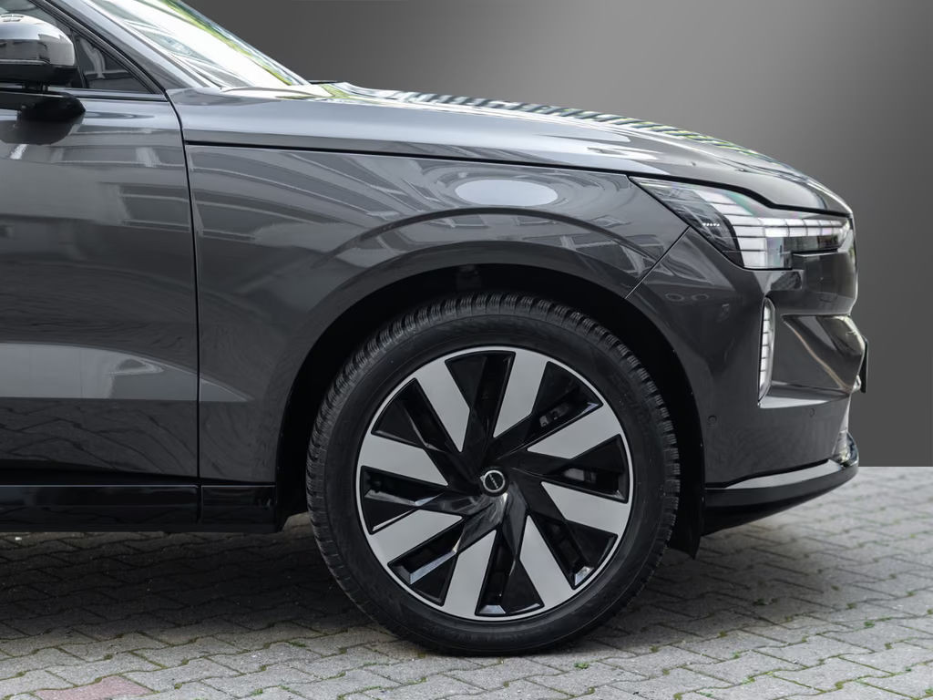 Volvo EX90