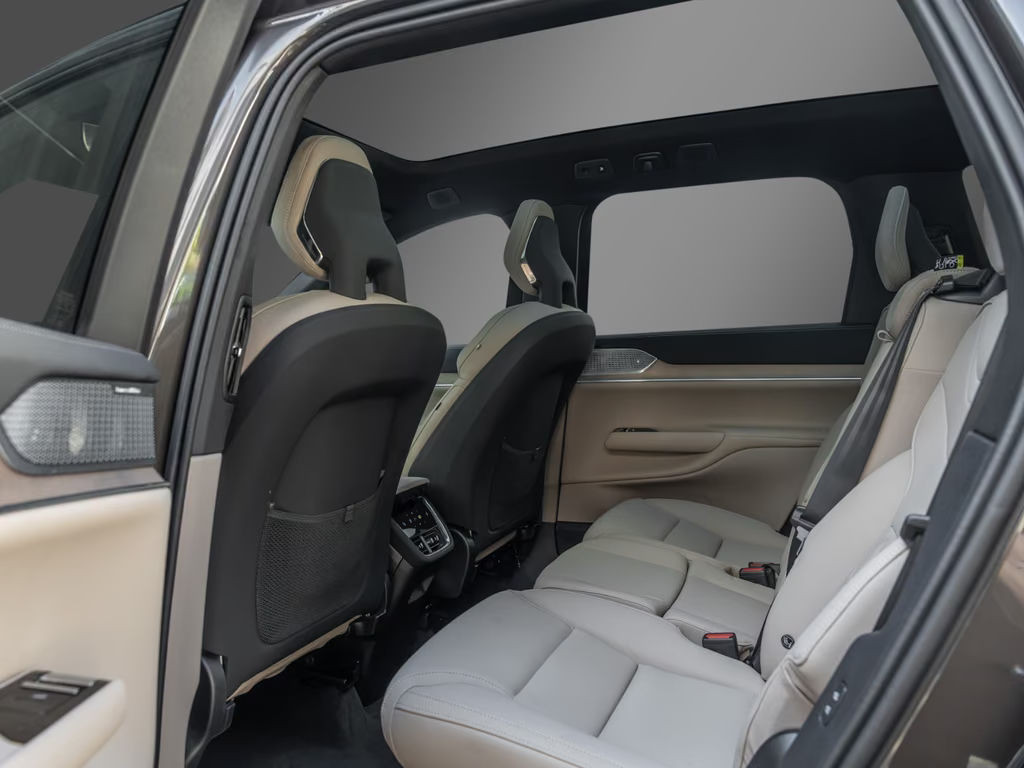 Volvo EX90