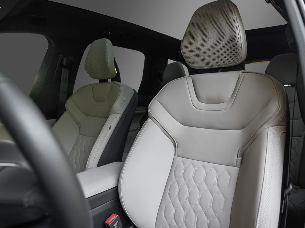 Volvo EX90