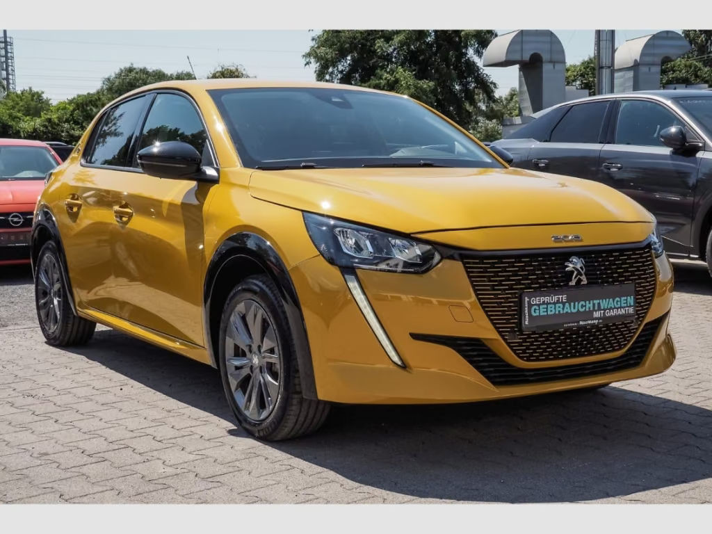 Peugeot e-208