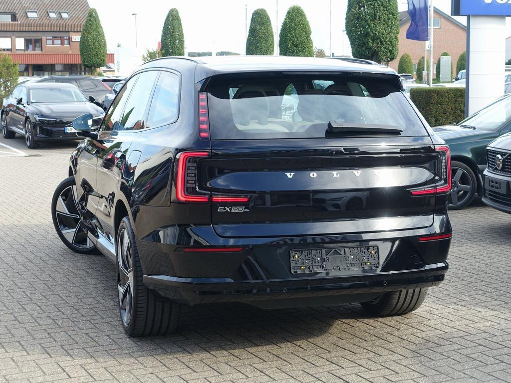Volvo EX90