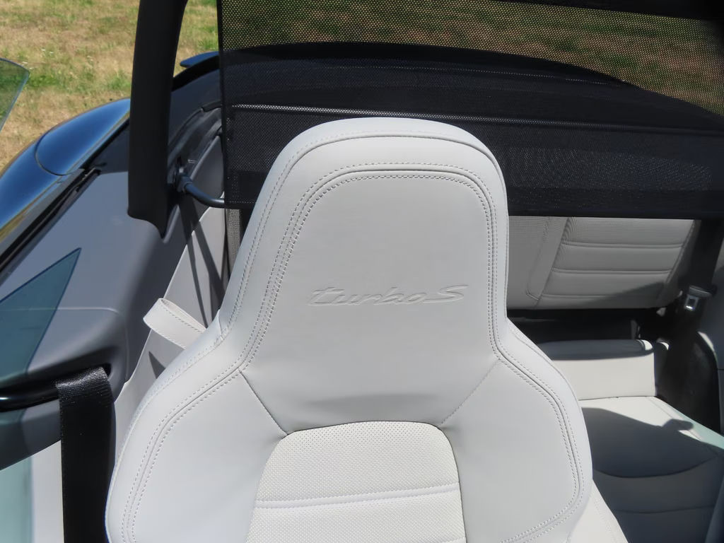 Porsche 911 Turbo 992 Cabriolet