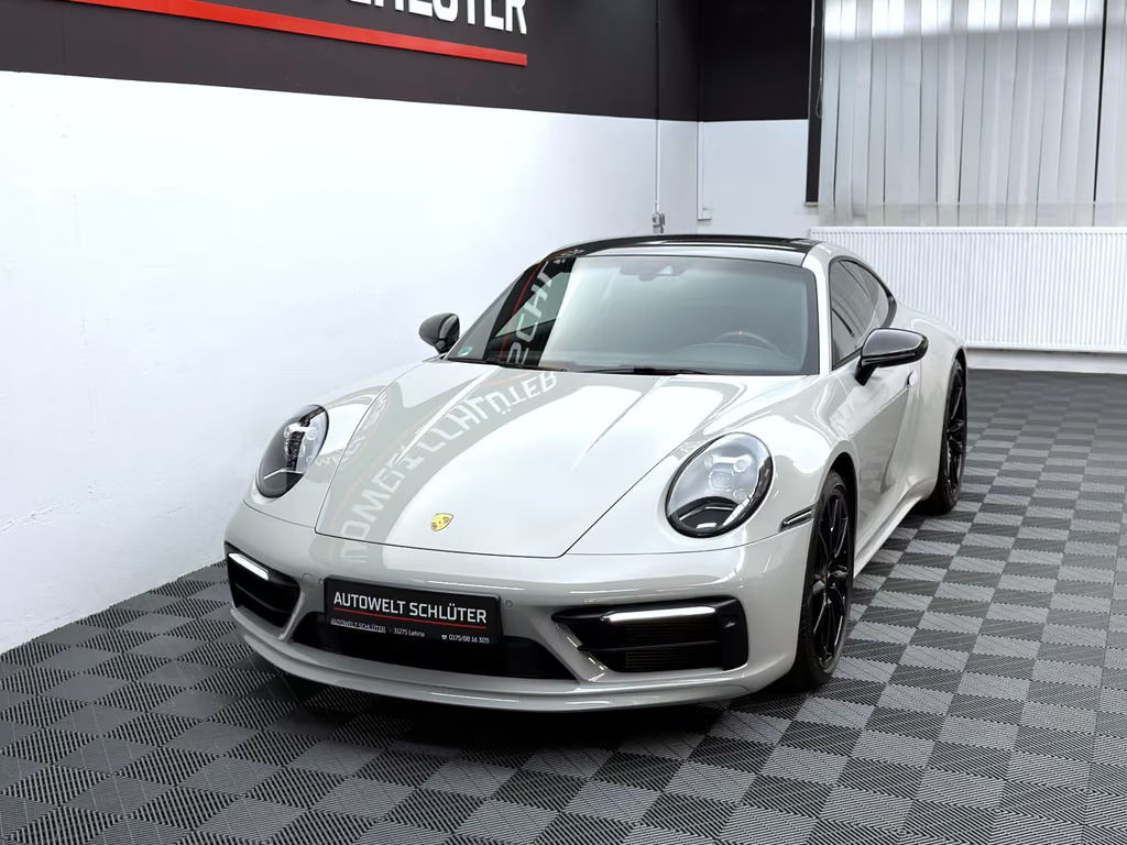 Porsche 911 992 Carrera