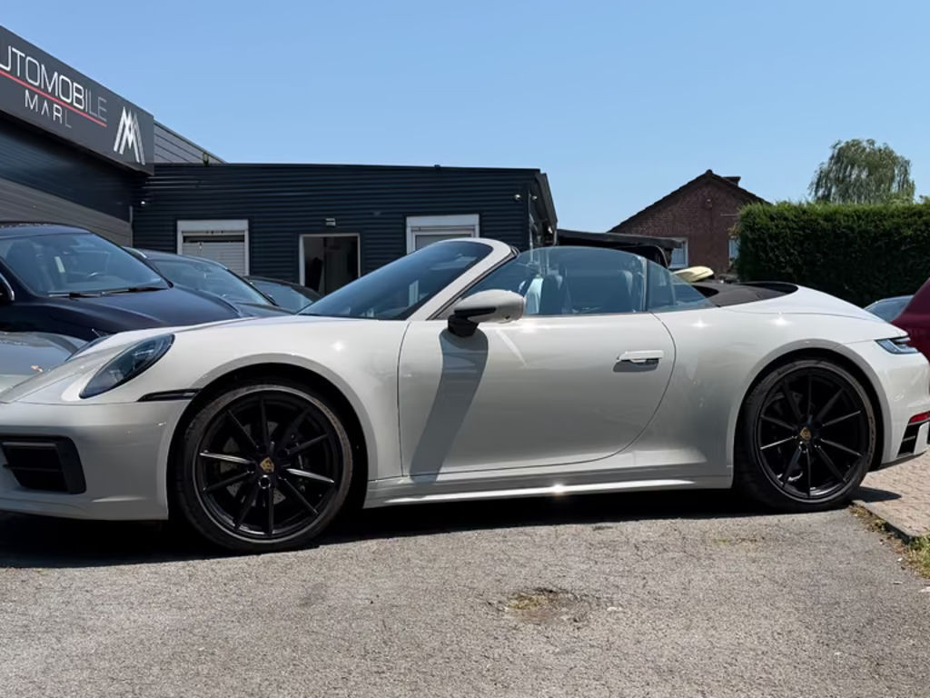 Porsche 911 4 992 Carrera Cabriolet