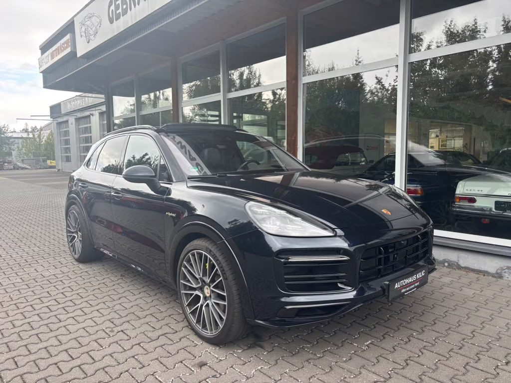 Porsche Cayenne E-Hybrid Platinum Edition