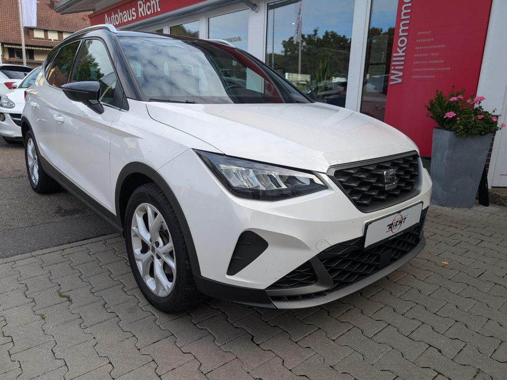 Seat Arona