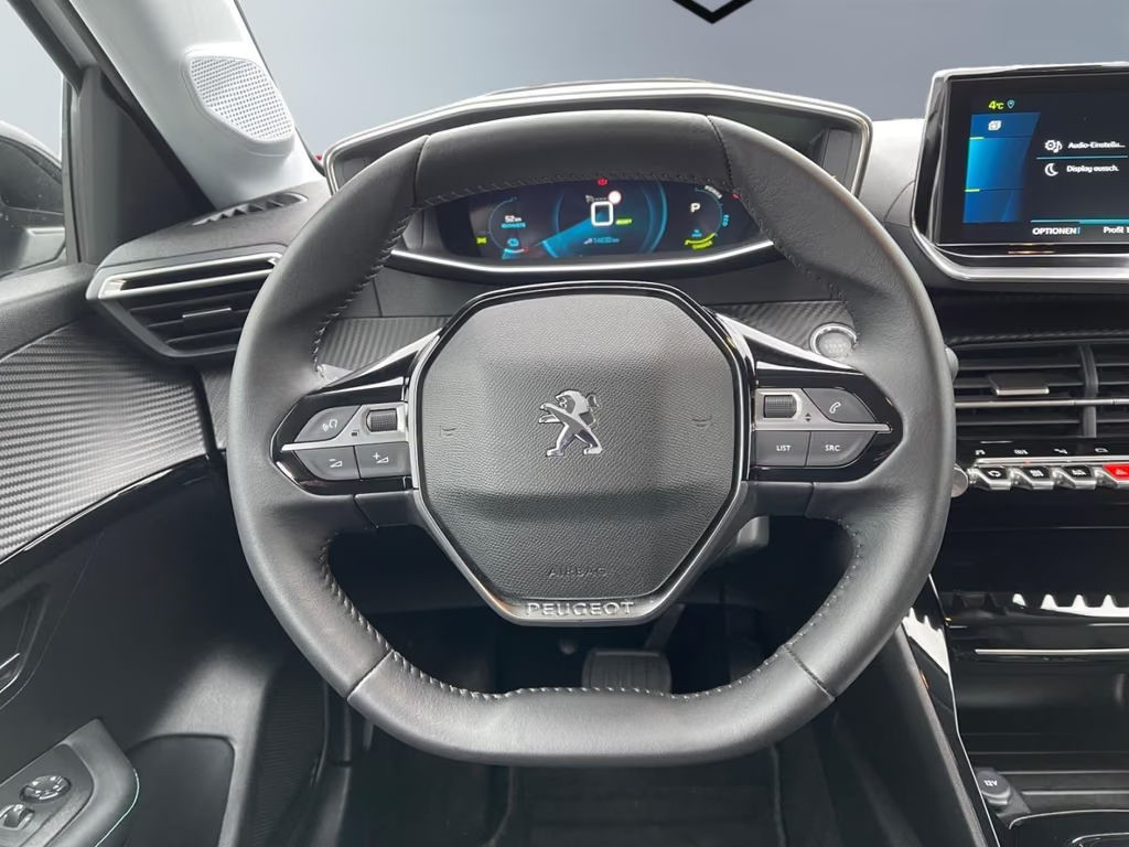 Peugeot e-208