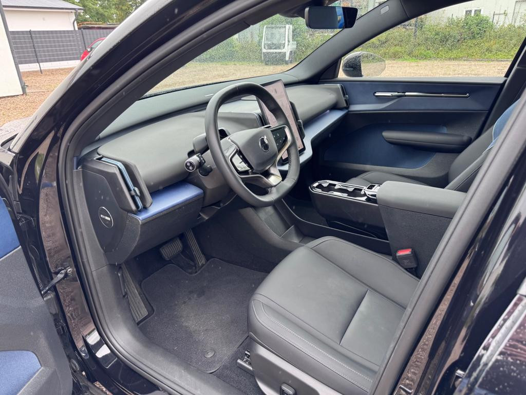 Volvo EX30