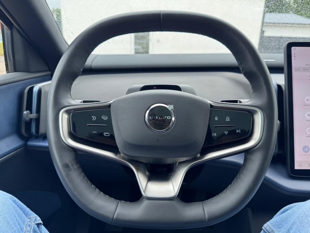 Volvo EX30