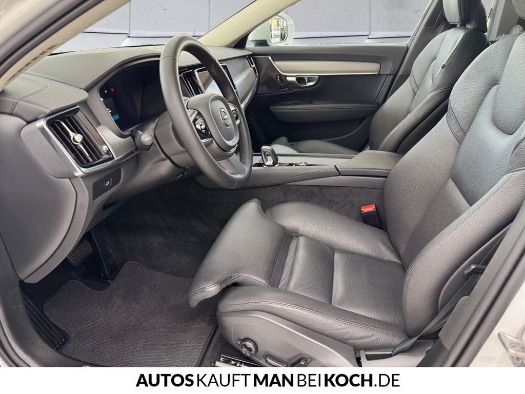Volvo V90 Cross Country