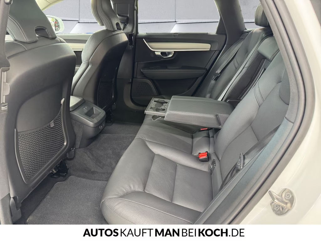 Volvo V90 Cross Country